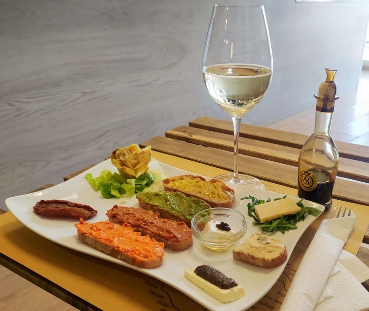 Rome: Gourmet Food Tour with Dinner & Barolo Wine - Bonci Pizzarium and the changing Roman slice