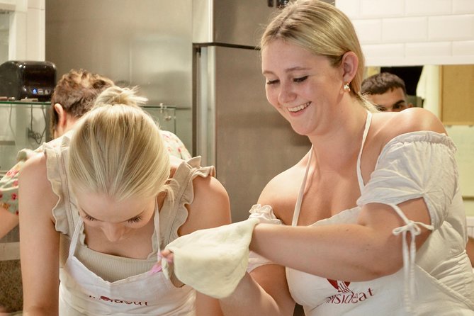 Rome: Pizza Making Class Small Group Experience - Key things to know before booking