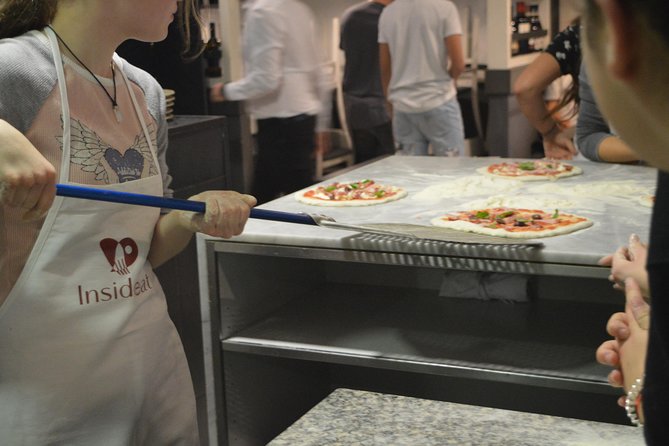 Rome: Pizza Making Class Small Group Experience - Sitting down with wine, beer, or a soft drink