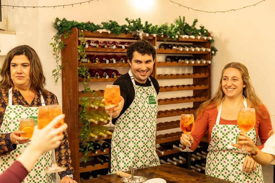 Rome: Pizza Making Cooking Class With Spritz Cocktails - The opening Spritz sets the pace