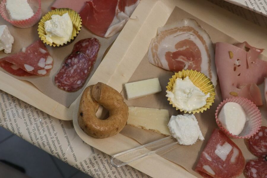 Rome: Trastevere and Campo de Fiori Food Tour - What the three-hour format means
