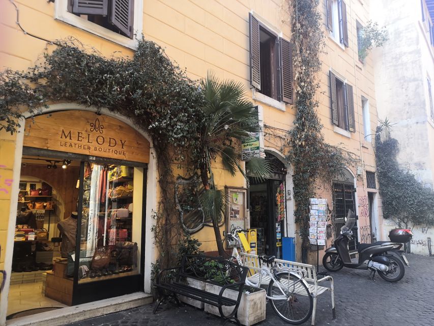 Rome: Trastevere & Campo de Fiori Street Food Walking Tour - Piazza Trilussa and Trastevere after dark