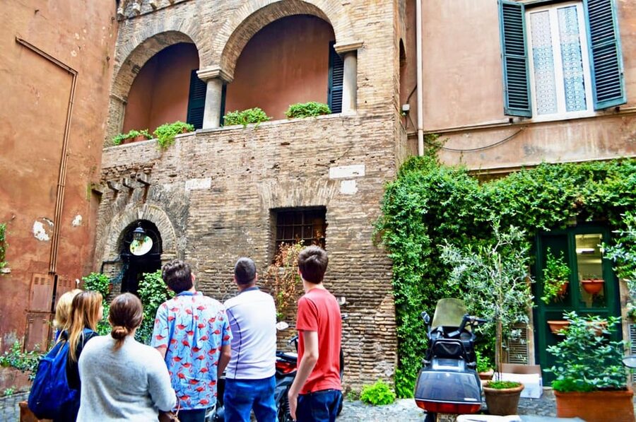 Rome: Trastevere & Tiber Island Street Food Tour at Sunset - Key points to know before booking