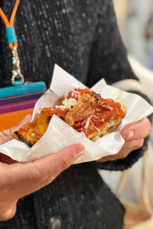 Rome: Trastevere & Tiber Island Street Food Tour at Sunset - Santa Maria Basilica and the character of old Rome