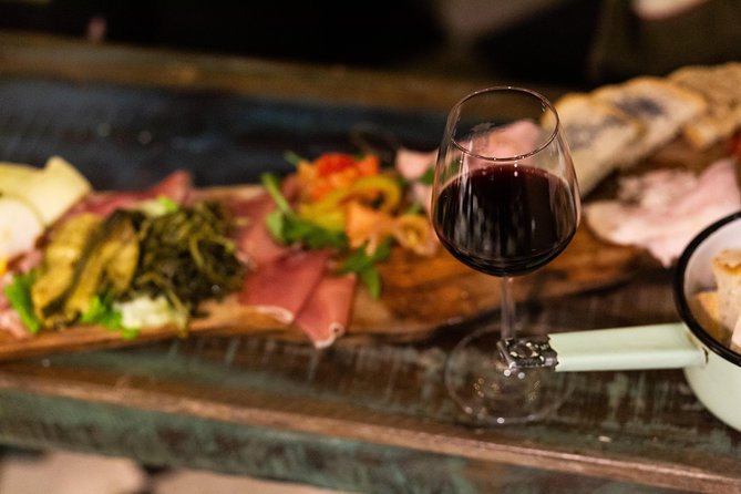 Rome Trastevere Walking Food Tour - What the guide adds to the food