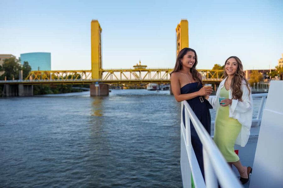Sacramento: City Cruises Sights and Sips Cruise - What the 90-minute route actually shows you