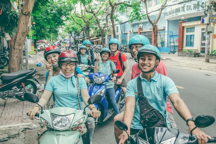 Saigon: Best Price Authentic Food Tour with Female Rider - Crispy Banh Khot in Nguyen Thien Thuat