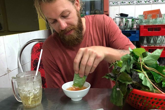 Saigon By Night and Street Food By Motorbike | Opt: Ao Dai Riders - What the guides add to the evening