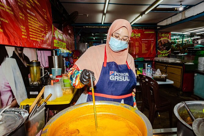 Sambal Streets Kuala Lumpur Food Tour with 15+ Tastings - Why this tour works for curious eaters