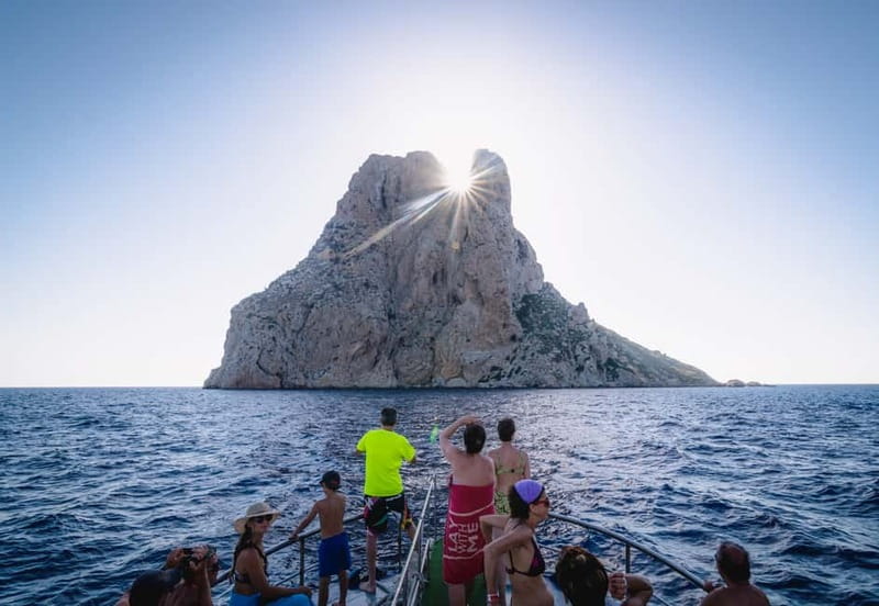 San Antonio: Es Vedrà, Formentera Tour with Food & Drinks - Key points to know before booking