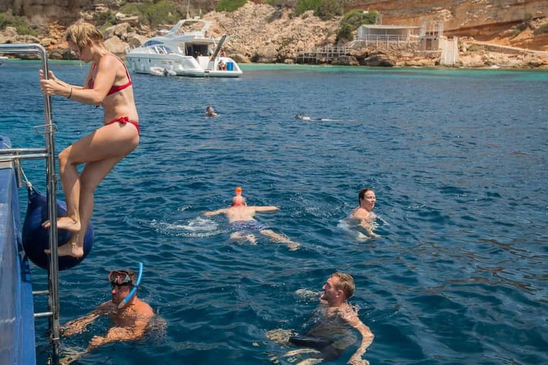 San Antonio: Es Vedrà, Formentera Tour with Food & Drinks - The sunset return has real atmosphere