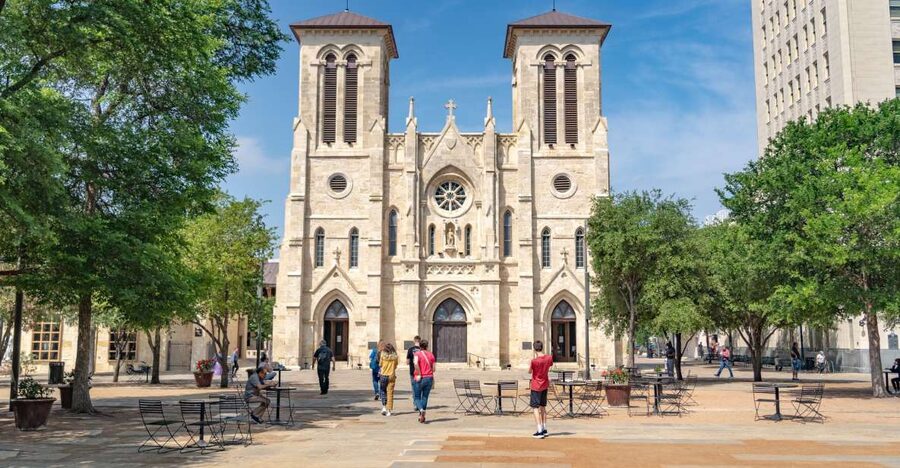 San Antonio: Historic Downtown Food and Culture Walking Tour - A food walk through San Antonio’s downtown core