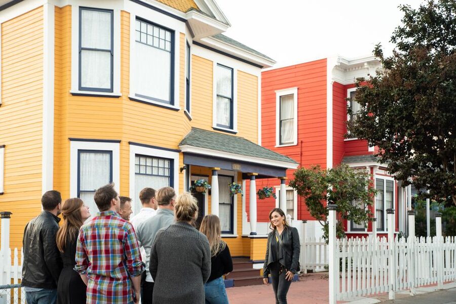 San Diego: Little Italy Food & Drink Walking Tour - The guide can make the difference