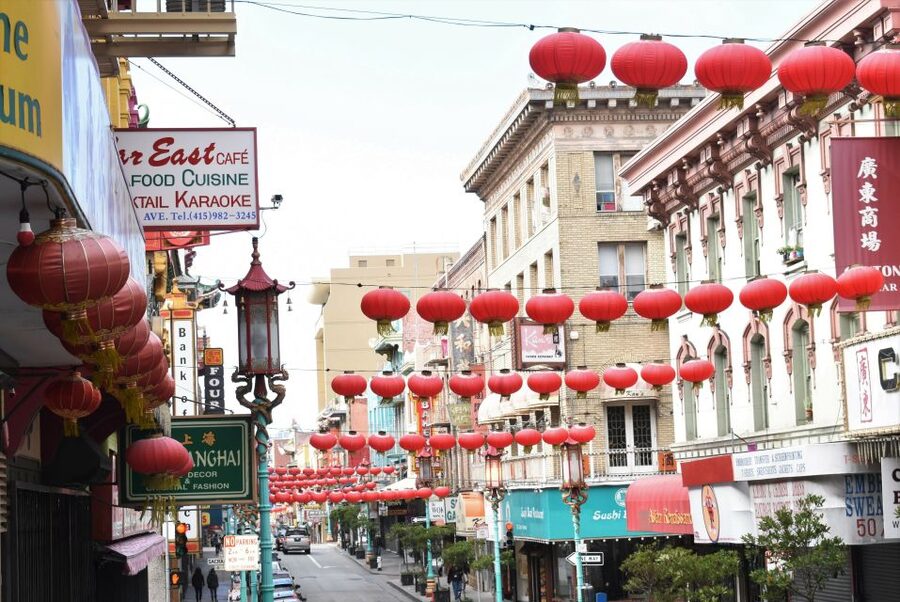 San Francisco: Chinatown Food and History Walking Tour - Old Saint Mary’s Cathedral and Chinatown’s religious story