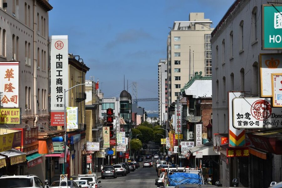 San Francisco: Chinatown Food and History Walking Tour - The fortune cookie factory finale