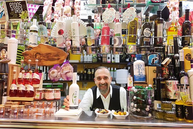 San Sebastian Pintxo Food, Wine & Market Foodie Tour(Small Group) - Bretxa Market: a useful introduction to Basque flavors
