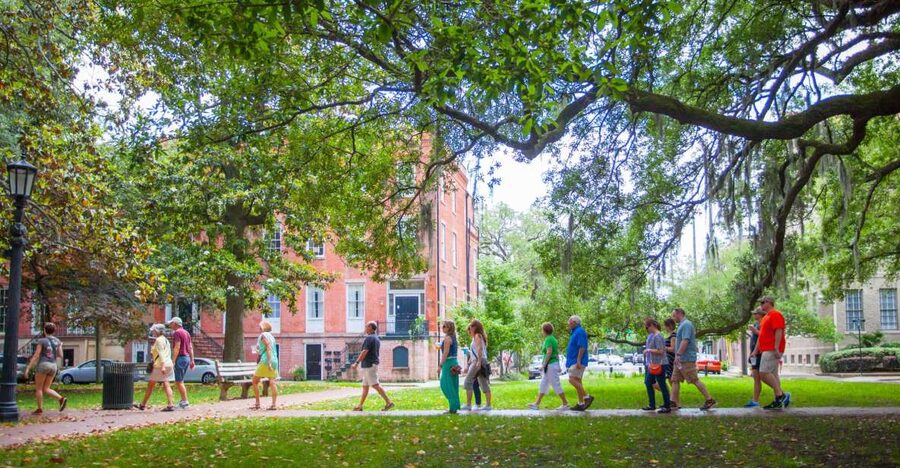 Savannah: Southern and Secret Food Tour - Starting with Southern comfort and local character