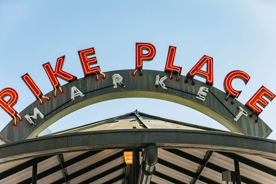 Seattle: Pike Place Market Chef-Guided Food Tour - The food advice is as useful as the tasting
