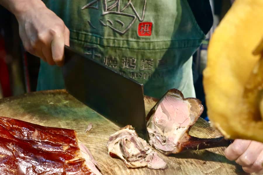 Secret Food Tours Hong Kong - Seasonal fruit and a stop at Tin Hau Temple
