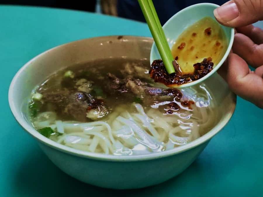 Secret Food Tours Hong Kong - The guide is a major part of the value