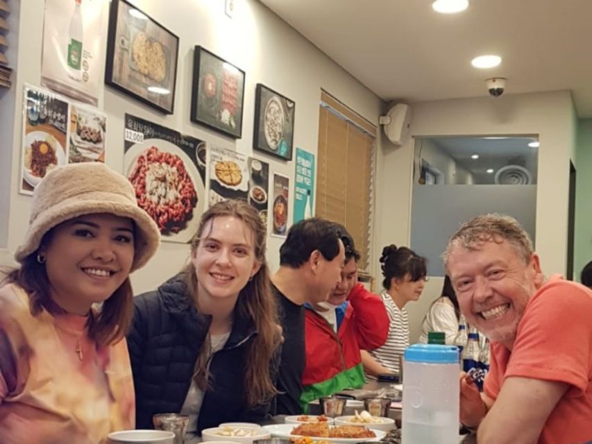 Seoul: Gwangjang Market Netflix Food Tour - Food guidance is the tour’s real value
