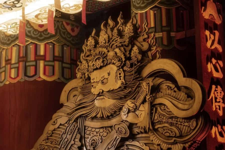 Seoul: Palace, Temple and Market Guided Foodie Tour at Night - Key points to know before booking