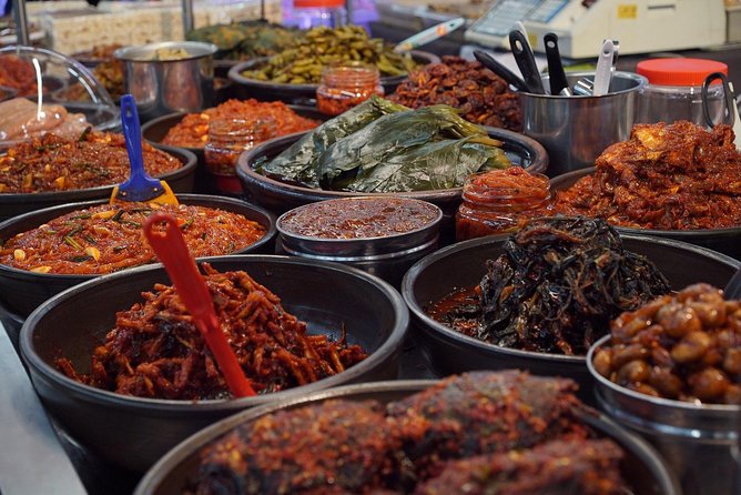 Seoul Street Food Market Tour - Why the group size and timing matter