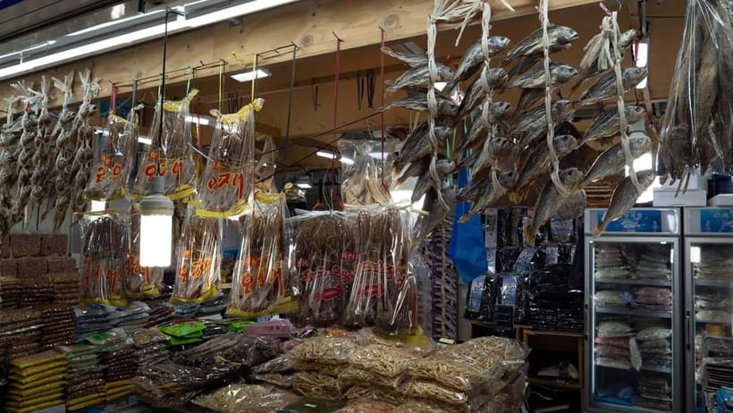 Seoul: The Biggest Sea-food Noryangjin Market Tour - Meeting your guide at Noryangjin Station