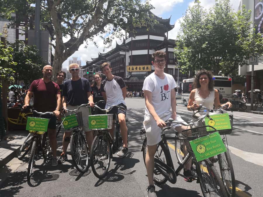 Shanghai Must-See and Foodie Test Bike Tour( Day & Night) - What the guides add to the route