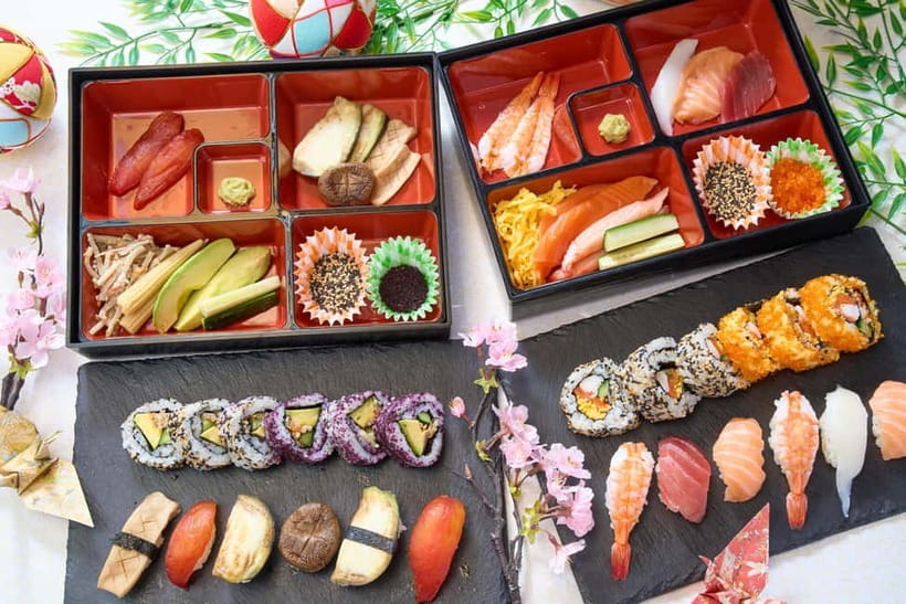 Shibuya Tokyo: Sushi Making Class (Vegan/Vegetarian/Halal) - The sushi quiz gets the class moving