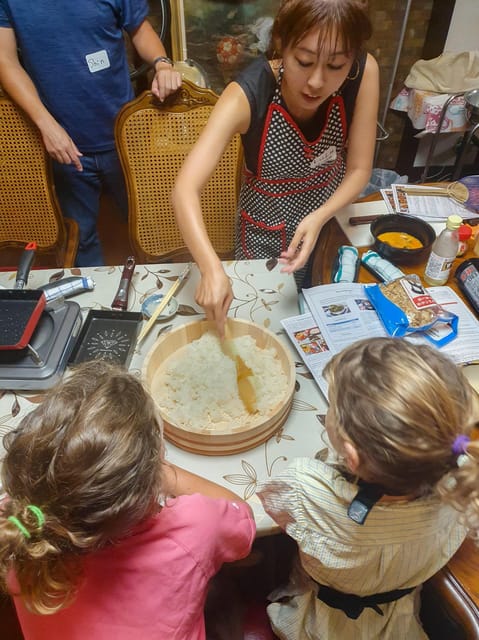 Shinjuku Tokyo: Authentic Japanese Home-Style Culinary Class - Why this class works better than a restaurant meal