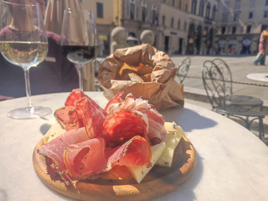 Siena: Guided Walking Food Tour with Full Meal - Key points to know before booking