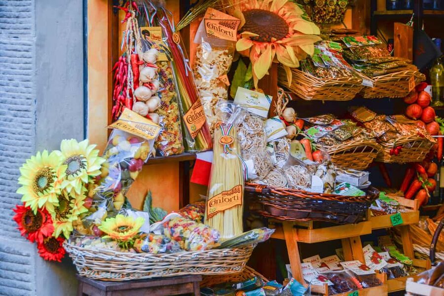 Siena: Guided Walking Food Tour with Full Meal - San Domenico and the sweet course