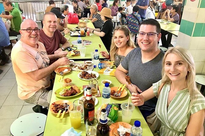 Singapore: Chinese, Indian & Arabic Quarters, Culture & Food Tour - Starting in Chinatown with Food and Family Stories