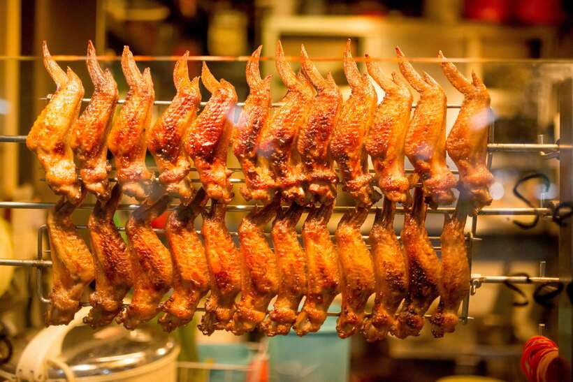Singapore: Foodie Experience Guided Tour with 5 Tastings - Meeting your guide at 69 Pagoda Street