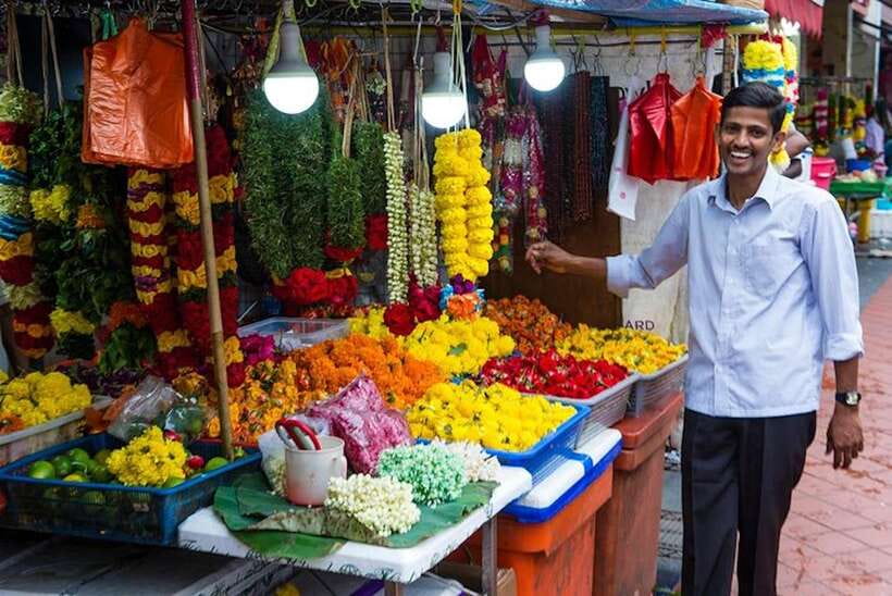 Singapore: Local Street Food Tasting Tour - Why this food tour works as a Singapore introduction