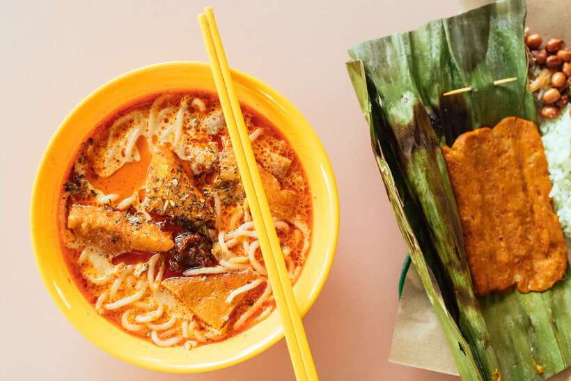 Singapore: Private Food Tour – 10 Tastings with Locals - Kampong Glam: Malay flavors beside Sultan Mosque