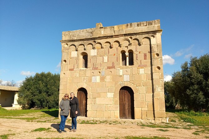 Small-Group Food and Wine Tour from Cagliari - Leaving Cagliari for Parteolla wine country
