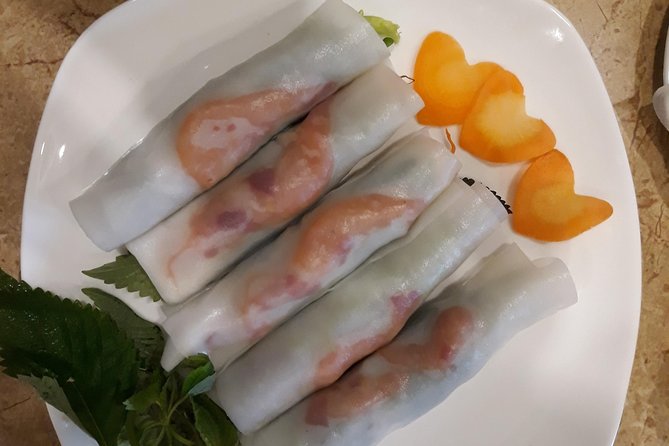 Small Group Hanoi Street Food Tour with a Real Foodie - Small group in name, variable in size
