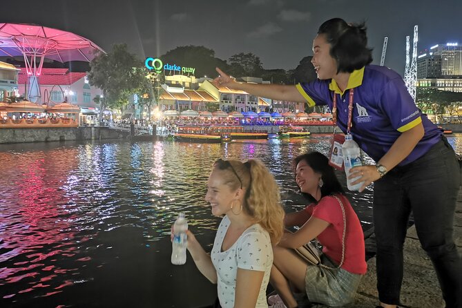 Small Group: Singapore Street Food & Night Tour with 9 tastings - Fullerton Hotel, Boat Quay, and the river after dark