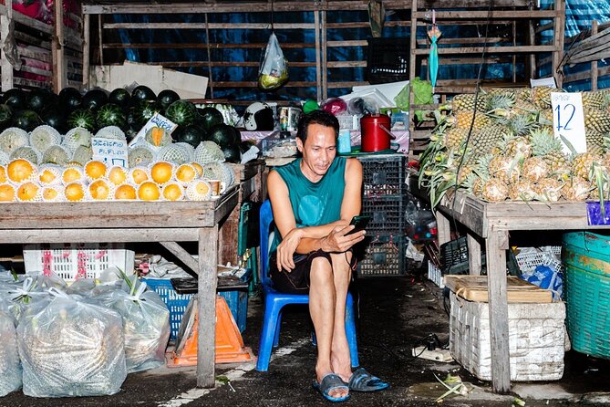 Southern Flavors Phuket Food Tour with 15+ Tastings - The role of the guide