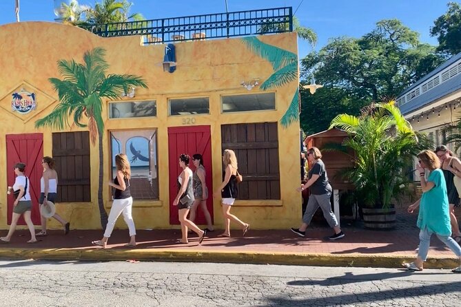 Southernmost Food & Cultural Walking Tour by Key West Food Tours - Mangoes and the value of local stops
