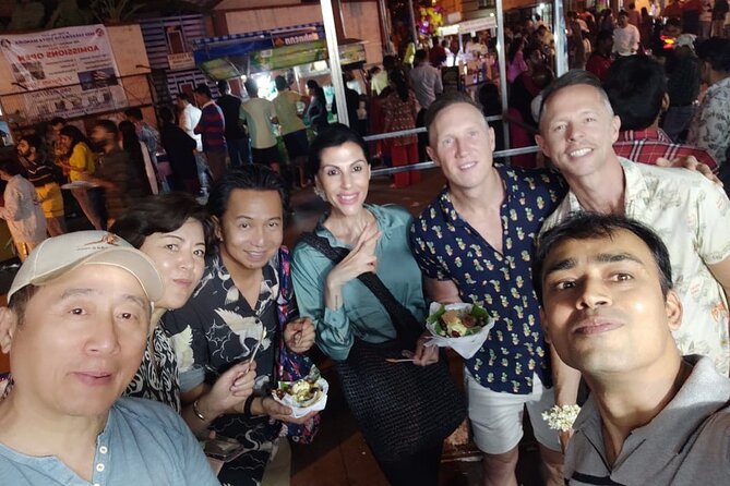 Sowcarpet Street Food Walking Tour in Chennai with guide - Murukku sandwich: Sowcarpet’s opening bite