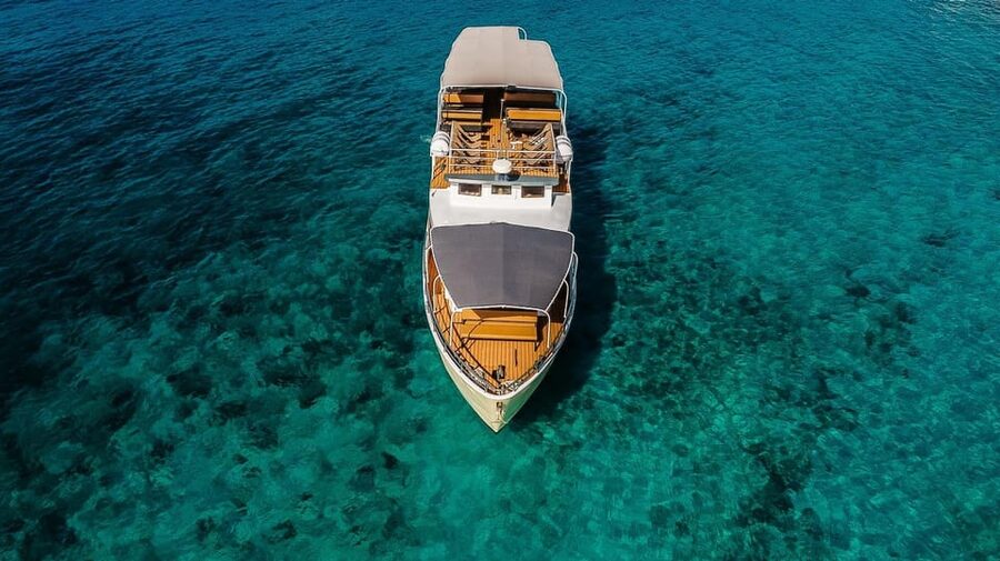 Split: Blue Lagoon and 3 Island Cruise with Food and Drinks - Leaving Split from stand 11 on the Riva