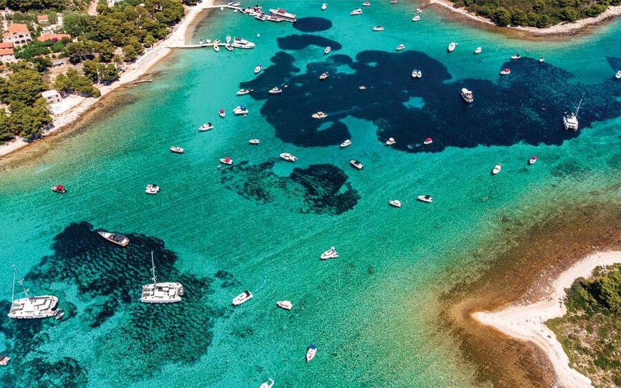 Split: Blue Lagoon and 3 Island Cruise with Food and Drinks - The return to Split is part of the calculation