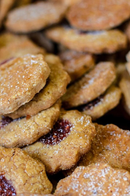 Strasbourg Food Tour : Gourmet Tour with tastings - Five tastings built around Alsatian habits