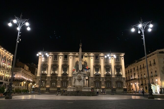 Street food tour of Catania by night - Piazza Mazzini and the cipollina stop