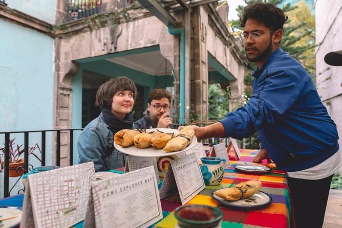 Street Food Tour with Friends - Roma and the market’s edible lessons