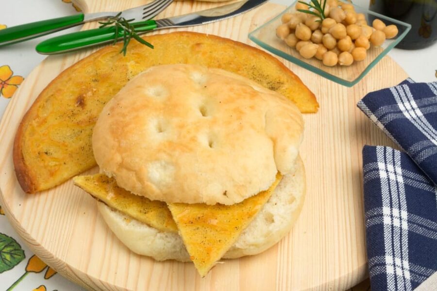Street Food Walking Tour: Discover Livorno’s Local Flavors - Cruise passengers and independent visitors