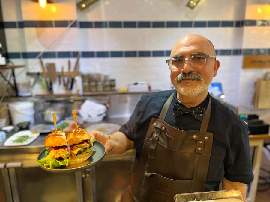 Sydney: Food Tour in Surry Hills with 8 Local Food Tastings - How much walking should you expect?